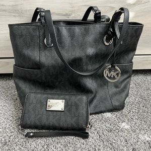 Michael Kors Tote Purse and Wallet